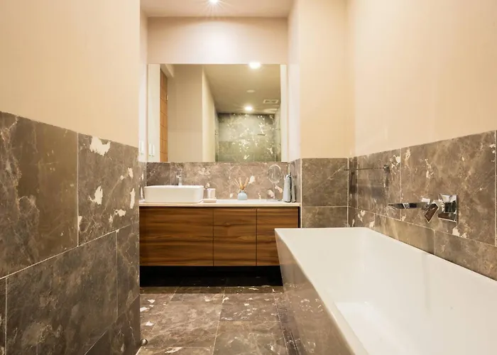 Apartment Lovely 3-bedroom With Pool & Gym In Roma Norte Mexico City